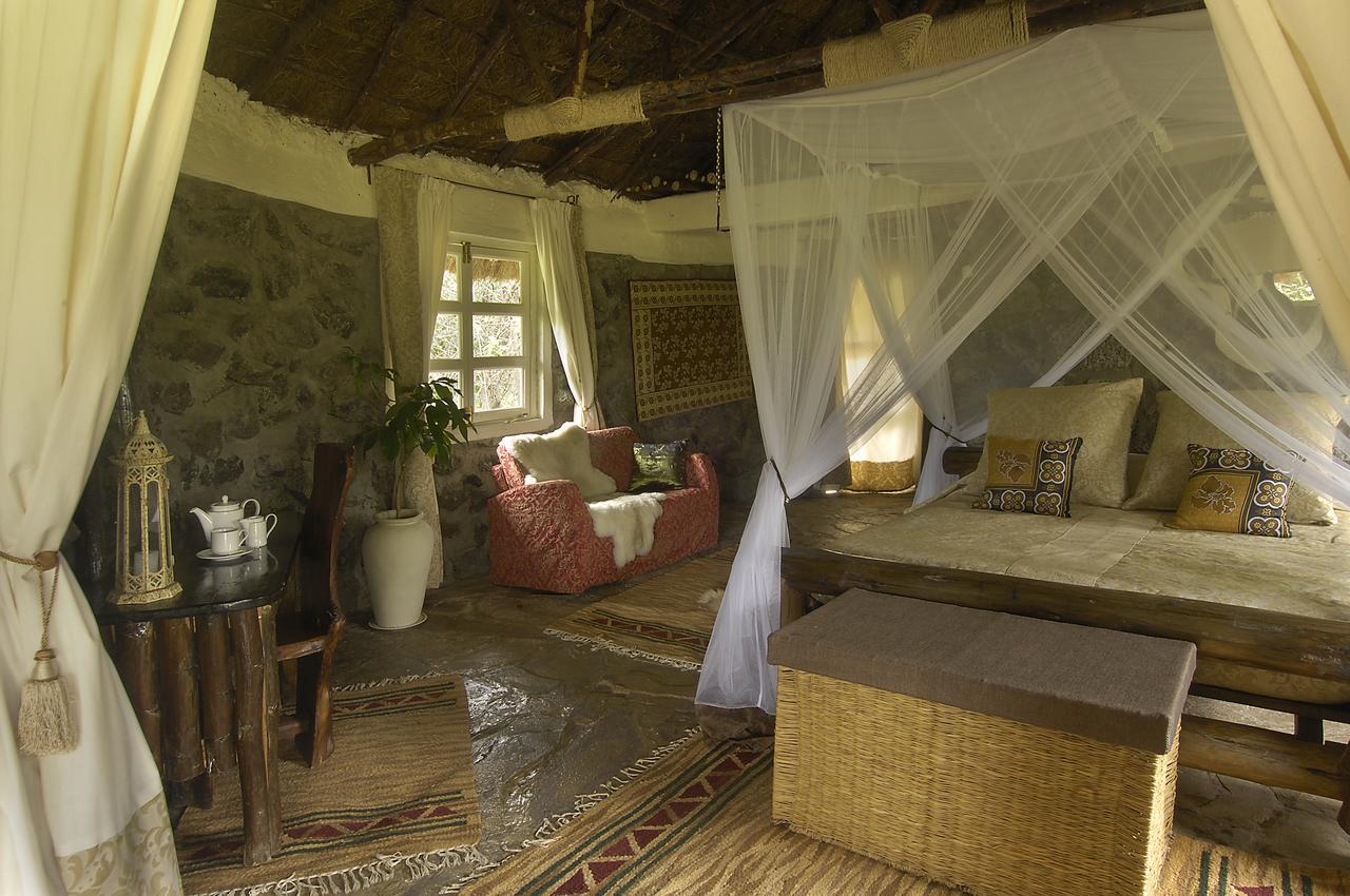 Mbweha Camp Lake Nakuru Elmenteita Eksteriør billede